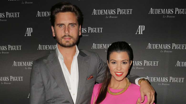 Scott Disick et Kourtney Kardashian sourient