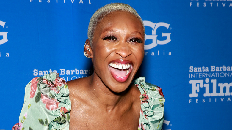 Cynthia Erivo avec un grand sourire