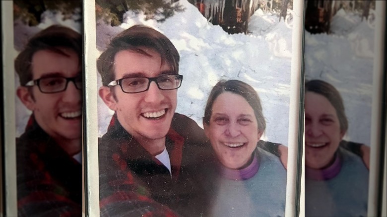 G-Eazy avec sa mère, Suzanne Olmsted. 