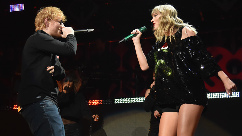 Ed Sheeran et Taylor Swift se produisent