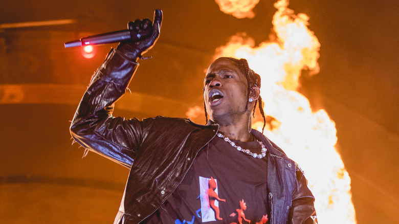 Travis Scott sur scène lors du troisième festival annuel Astroworld