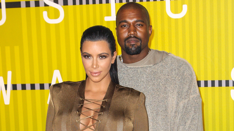 Kim Kardashian et Kanye West posent