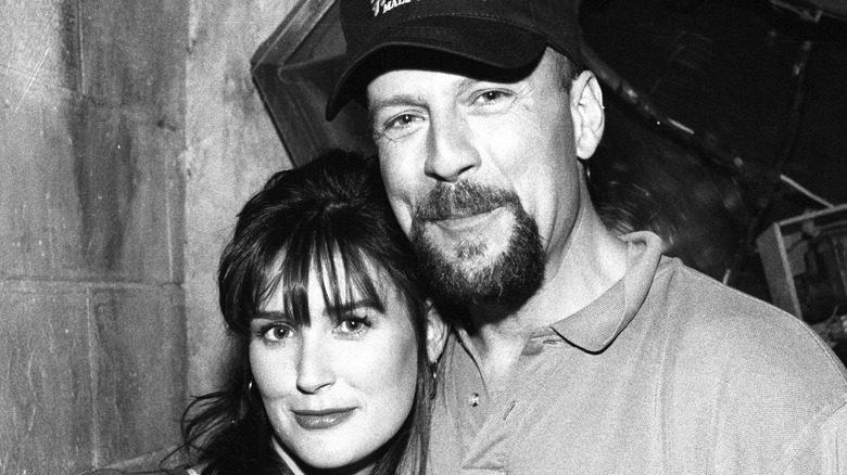 Demi Moore et Bruce Willis posant ensemble