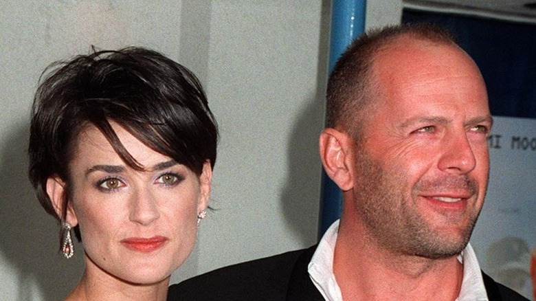 Demi Moore et Bruce Willis posant ensemble