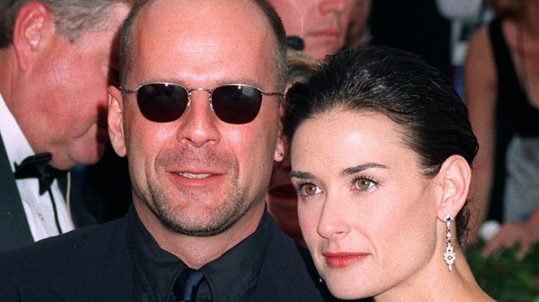 Bruce Willis et Demi Moore posant ensemble