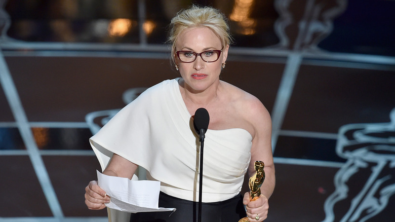 Patricia Arquette prononçant un discours d'acceptation