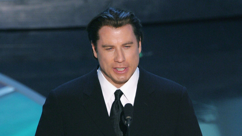 John Travolta au micro