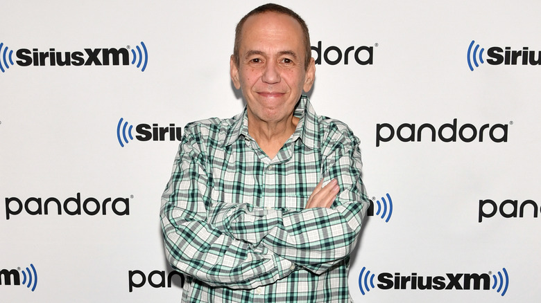 Gilbert Gottfried sourit