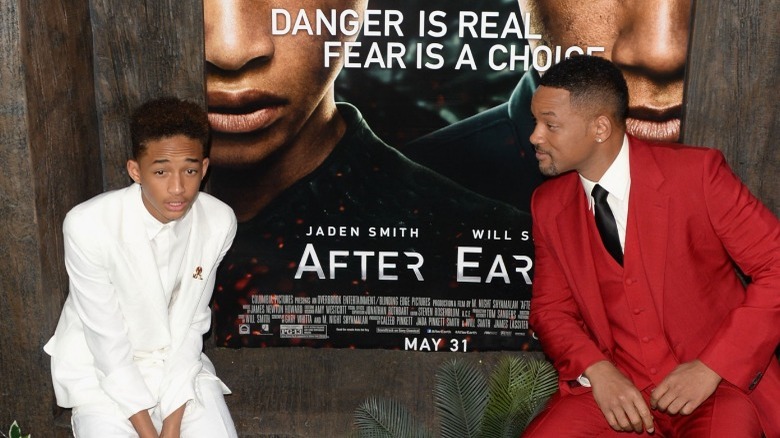 Jaden et Will à la première d'After Earth, posant