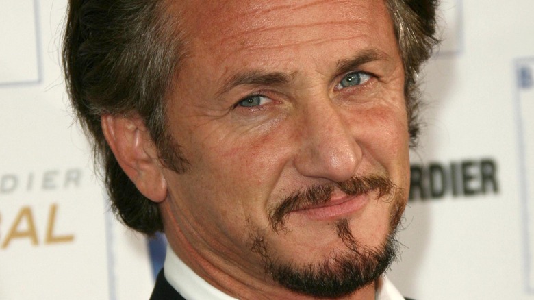 Sean Penn arbore une barbiche