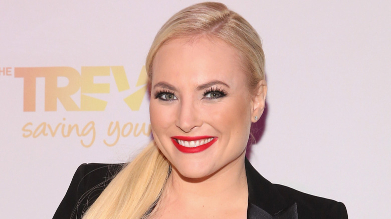 Meghan McCain souriante