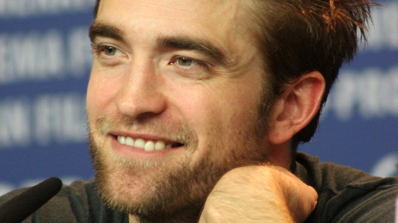 Robert Pattinson lors d'une conférence de presse