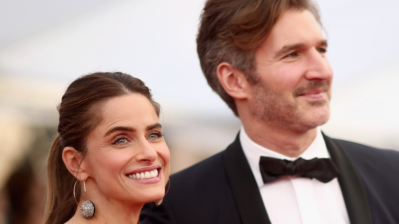 Amanda Peet et David Benioff posant ensemble