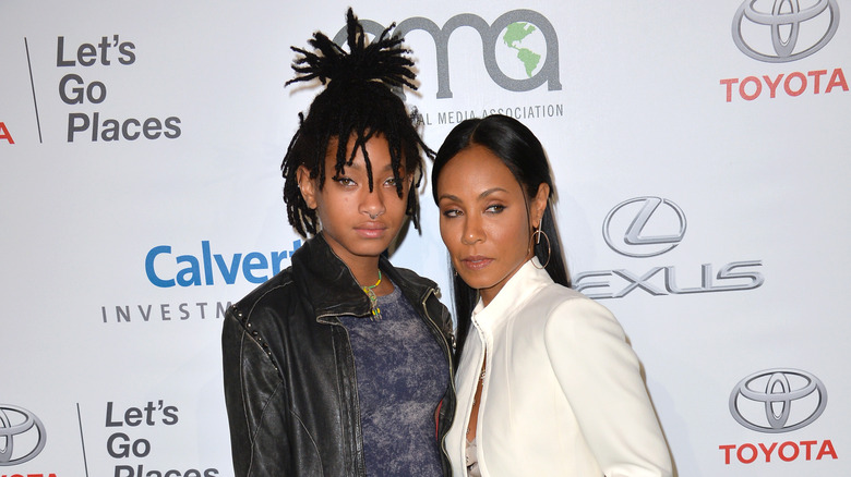 Willow Smith et Jada Pinkett Smith à la 26e cérémonie annuelle des prix des médias de l'environnement