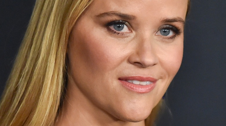 C’est vraiment pourquoi Reese Witherspoon a changé de nom