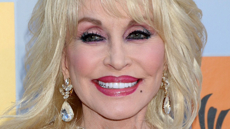 Dolly Parton change de ton sur la nomination au Rock & Roll Hall of Fame