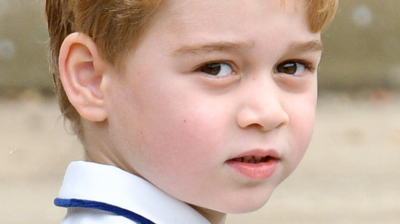 Le prince George a-t-il vraiment mangé cette chose étrange avec une célèbre star de la télévision ?