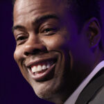 Pourquoi la blague de Chris Rock sur Whitney Houston a rendu Bobby Brown furieux