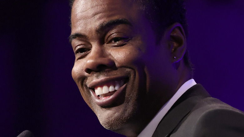 Pourquoi la blague de Chris Rock sur Whitney Houston a rendu Bobby Brown furieux