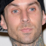 Quelle est la taille de Travis Barker ?