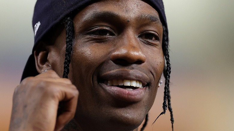 Qu’est-ce que Travis Scott a fait immédiatement après la tragédie du festival Astroworld?