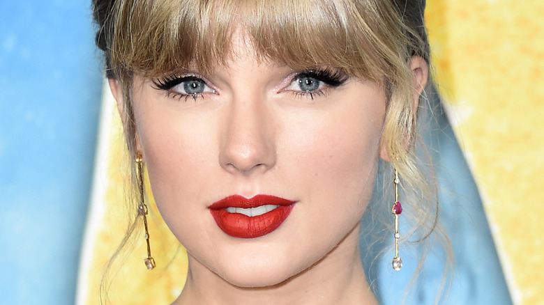 Taylor Swift explique la douloureuse histoire de la version originale de All Too Well