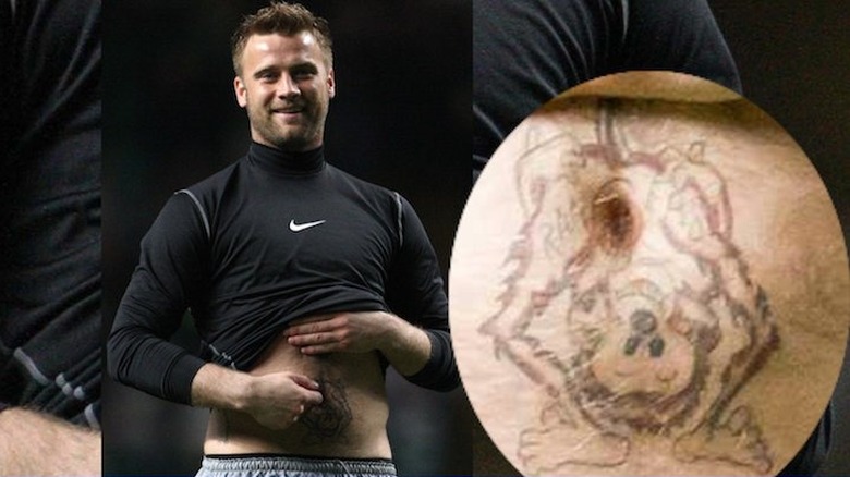 Le tatouage du nombril d'Artur Boruc