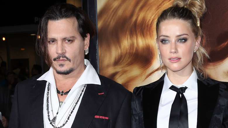 Amber Heard sur le tapis rouge de Johnny Depp