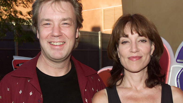 Katey Sagal et Jack White souriants 