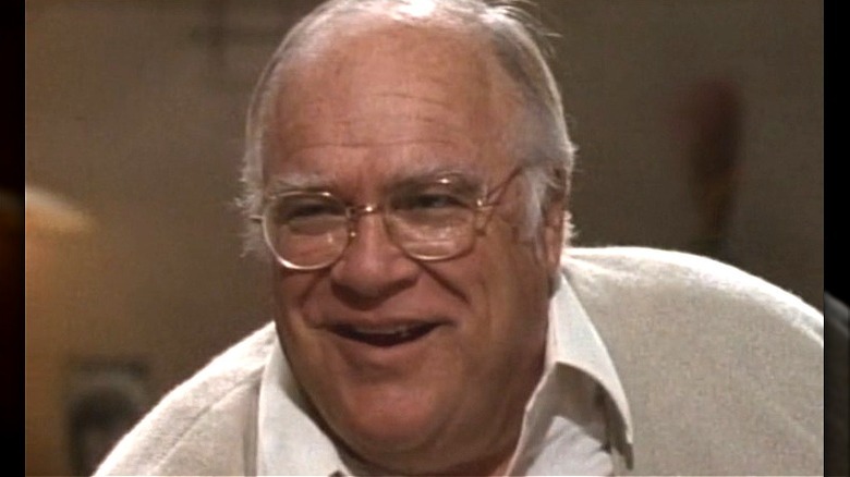 David Huddleston comme grand-père Arnold dans The Wonder Years