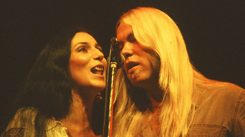 Cher et Gregg Allman chantent