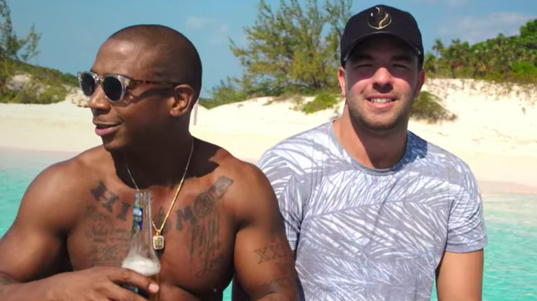 Ja Rule et Billy McFarland sur la plage