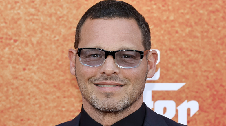 Justin Chambers souriant