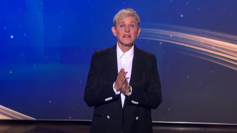 Ellen DeGeneres se déchire sur scène