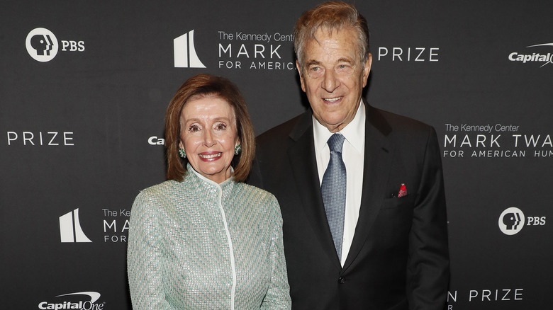 Nancy et Paul Pelosi sur le tapis rouge