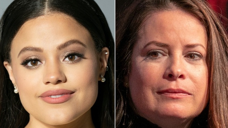 Sarah Jeffery souriante et Holly Combs sérieuse