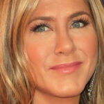 Jennifer Aniston prouve qu’elle peut rire de son divorce avec Brad Pitt