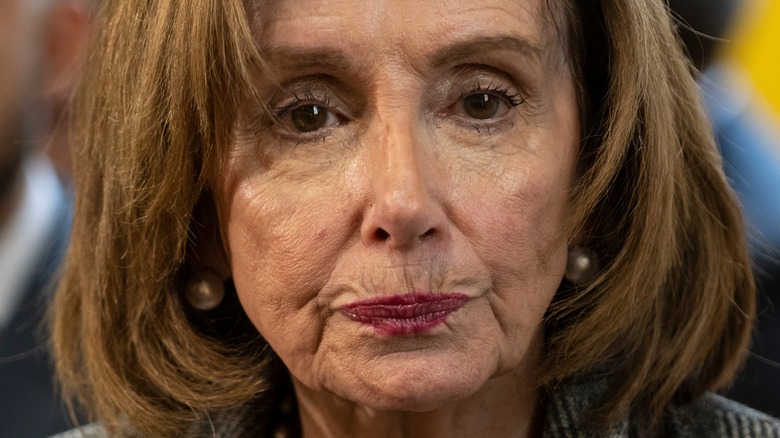 Le mari de Nancy Pelosi vient d’être accusé d’un DUI.  Voici ce que nous savons