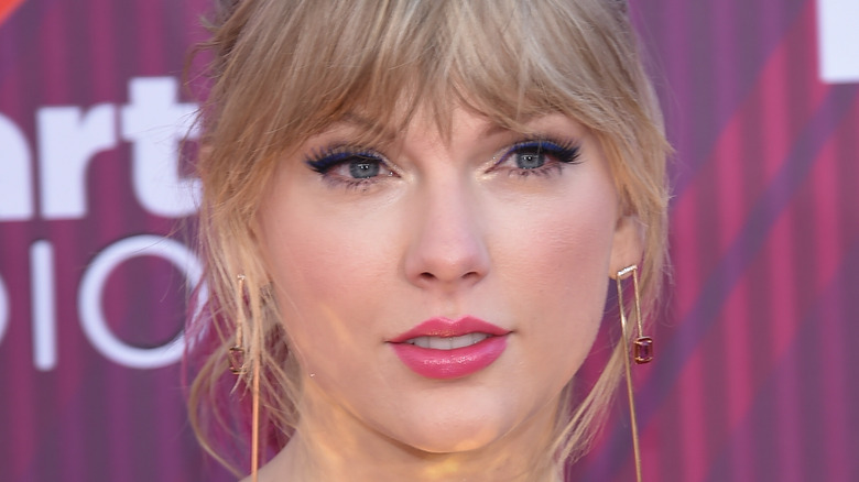 L’interview refait surface de Taylor Swift se lit complètement différemment après son doctorat honorifique de NYU