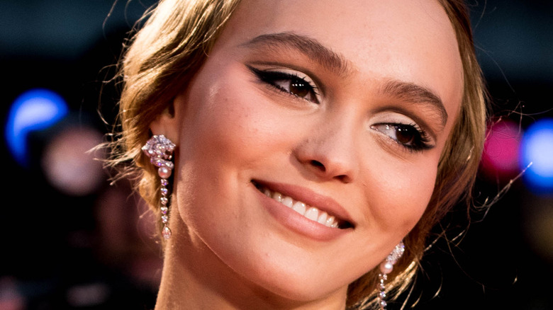 Qui est le célèbre parrain de Lily-Rose Depp ?