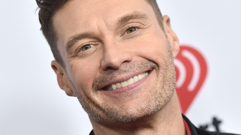 Ryan Seacrest a failli avoir un dysfonctionnement majeur de sa garde-robe sur American Idol