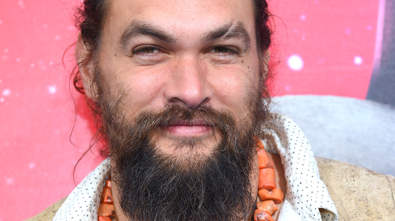 Voici à qui Jason Momoa était fiancé avant Lisa Bonet