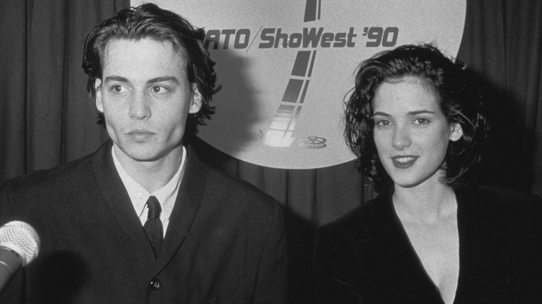 Johnny Depp et Winona Ryder lors d'une conférence de presse