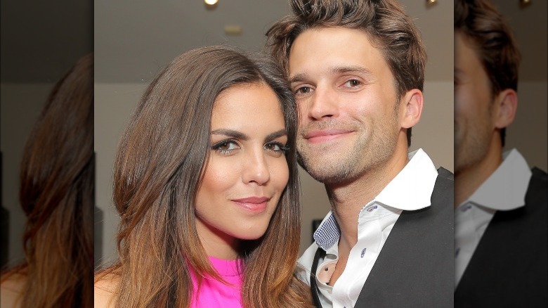 Katie Maloney et Tom Schwartz posant ensemble