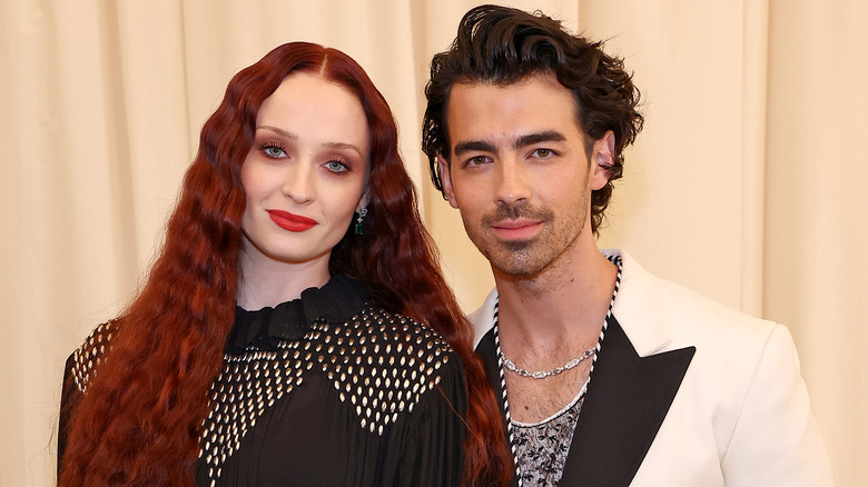 Joe Jonas et Taylor Swift au Met Gala