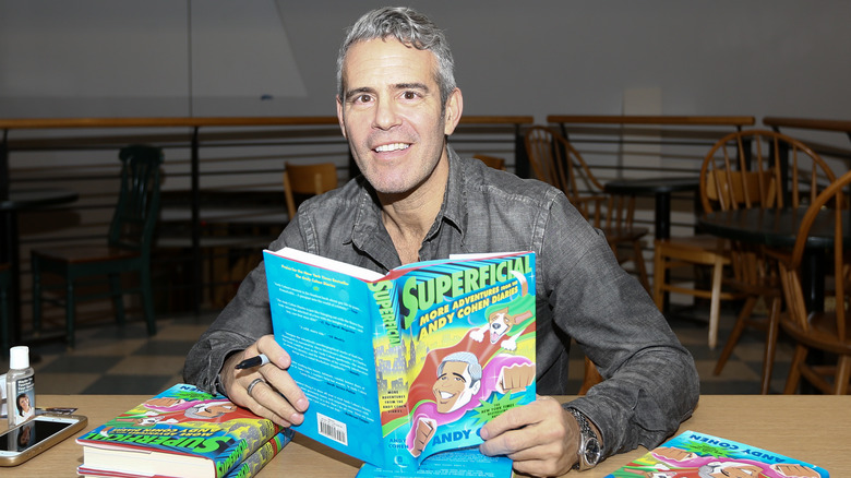 Andy Cohen lors d'un événement de signature de livre