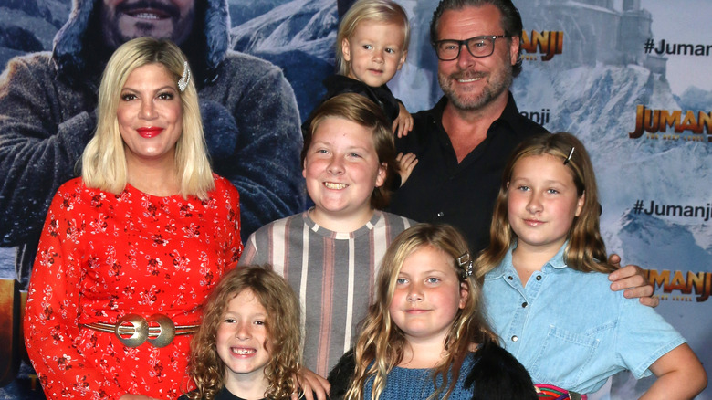 Dean McDermott, Tori Spelling et leurs 5 enfants