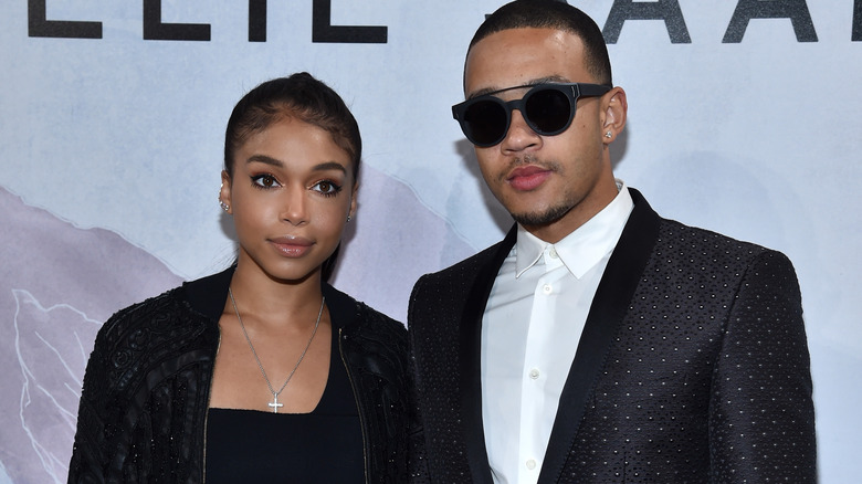 Lori Harvey et Memphis Depay sur un tapis rouge