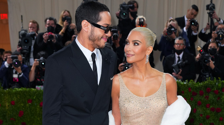 Kim Kardashian et Pete Davidson au Met Gala