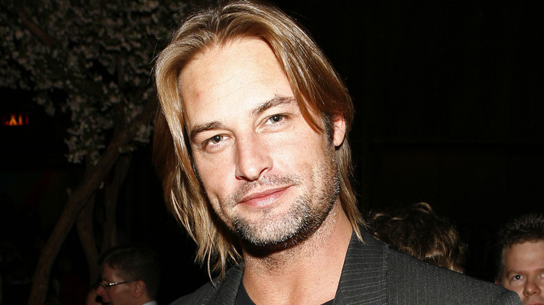 Josh Holloway pose